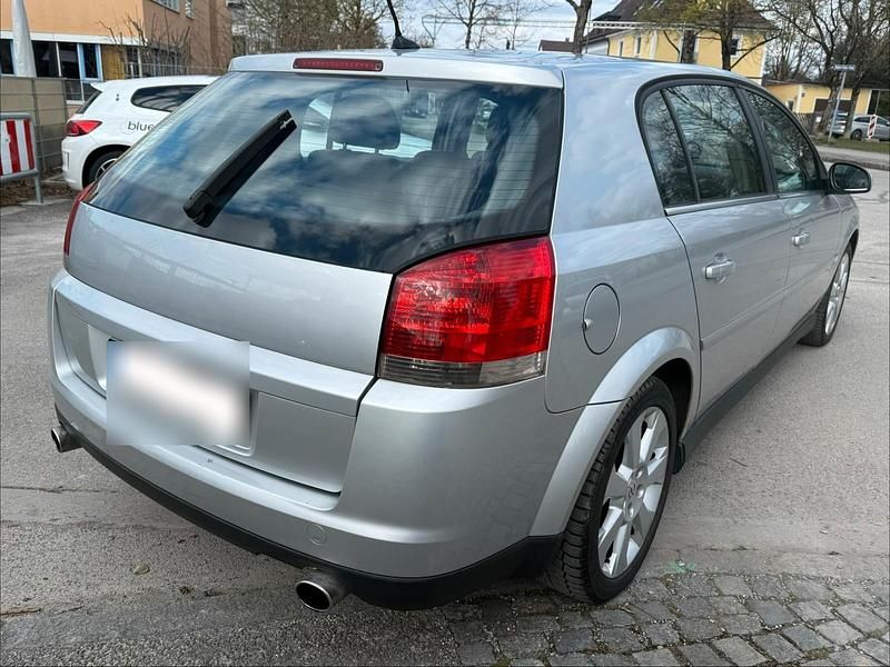 Gebraucht Opel Signum 155 PS (114 kW) 2004 Silber Kleinwagen