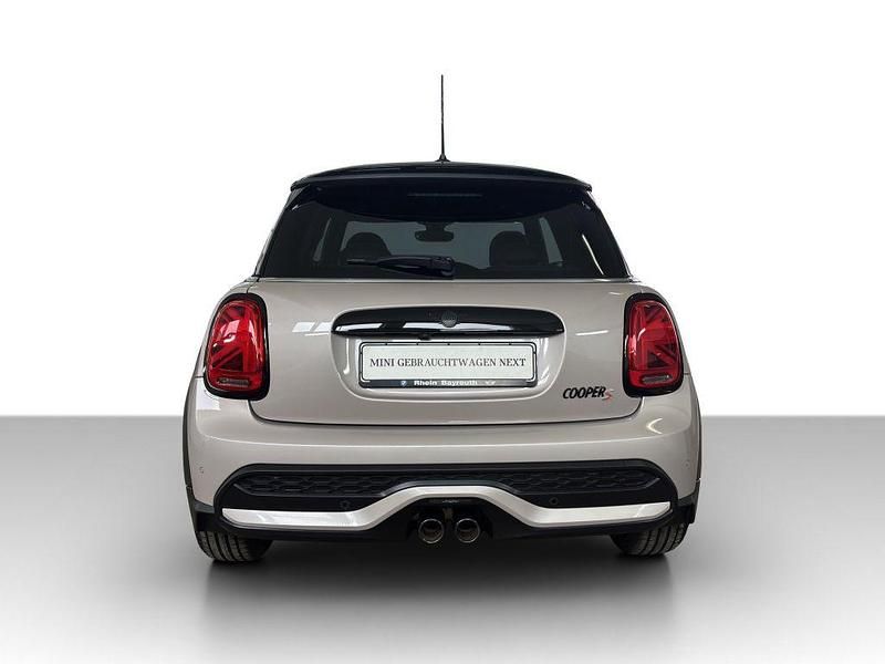 Gebraucht Mini Cooper S 178 PS (130 kW) 2023 Rooftop grey metallic Kleinwagen