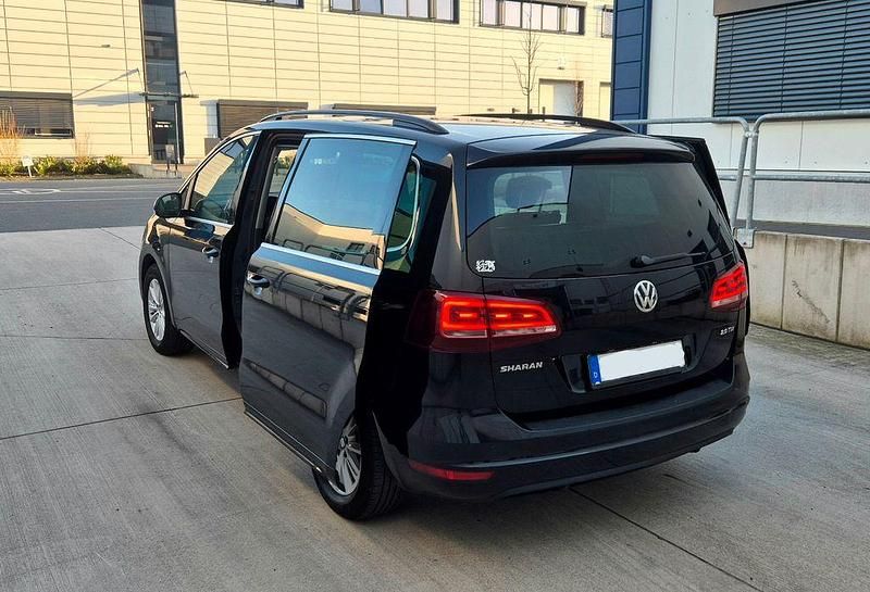 Gebraucht VW Sharan 150 PS (110 kW) 2016 Schwarz Van / Kleinbus
