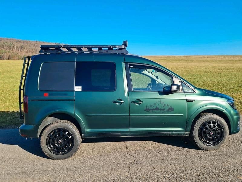 Gebraucht VW Caddy 122 PS (89 kW) 2016 Grün Van / Kleinbus