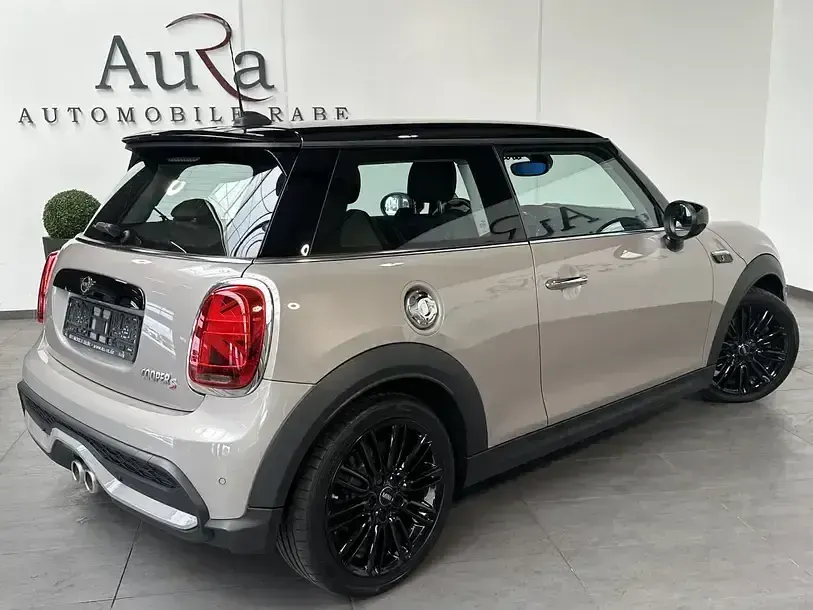 Gebraucht Mini Cooper S Classic 178 PS (130 kW) 2023 Rooftop grey Kleinwagen