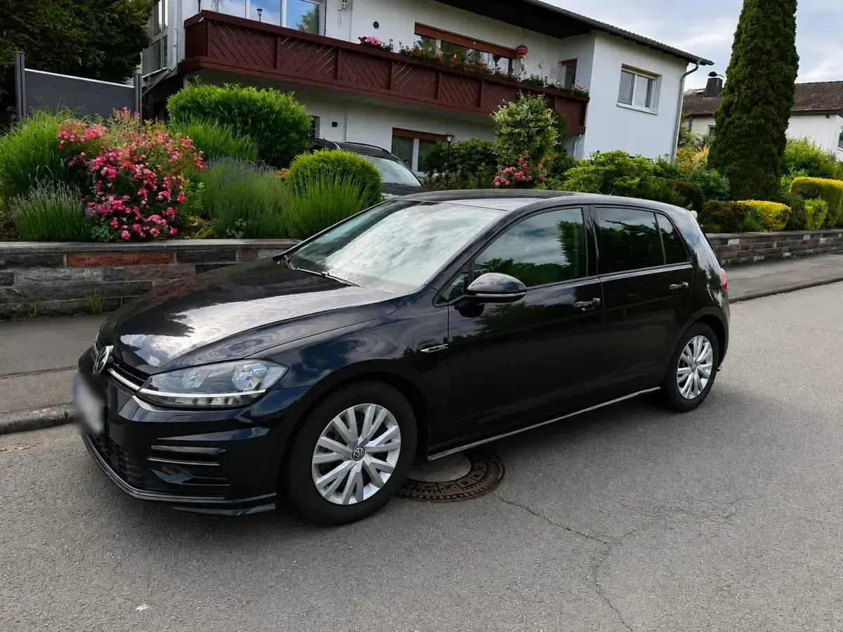 Gebraucht VW Golf VII R-line 150 PS (110 kW) 2017 Schwarz Limousine