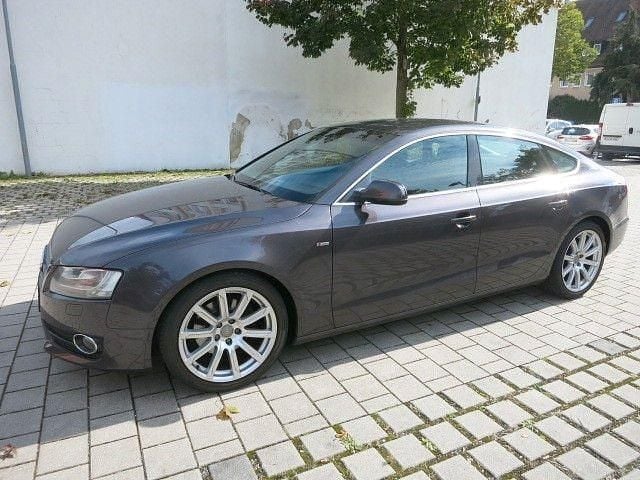 Violett Gebraucht 2011 Audi A5 Sport Coupé | 7.990 € (Superpreis) - Bild 1/4