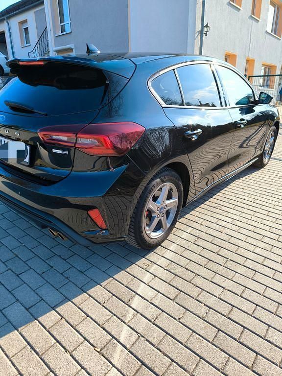 Gebraucht Ford Focus ST-Line 125 PS (91 kW) 2022 Schwarz Limousine