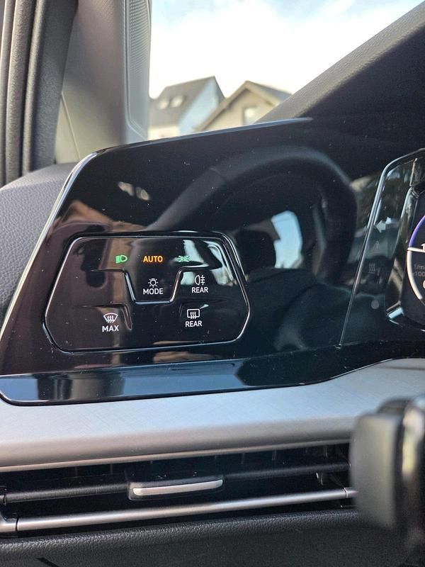 Gebraucht VW Golf VIII 116 PS (85 kW) 2024 Grau Kombi