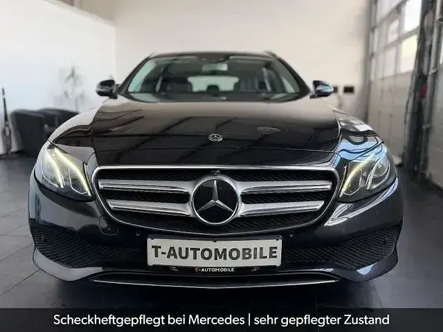 Gebraucht Mercedes E400 333 PS (244 kW) 2017 Schwarz Limousine