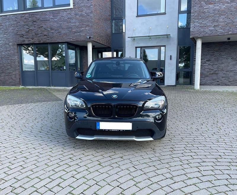 Gebraucht BMW X1 150 PS (110 kW) 2011 Schwarz SUV