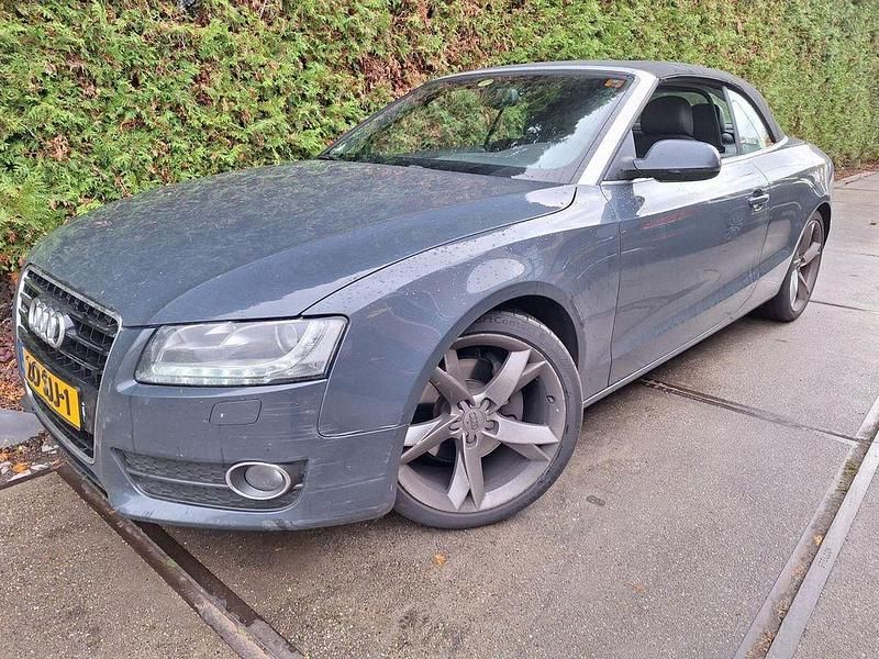 Gebraucht Audi A5 Cabriolet Proline 239 PS (175 kW) 2011 Grau Cabrio