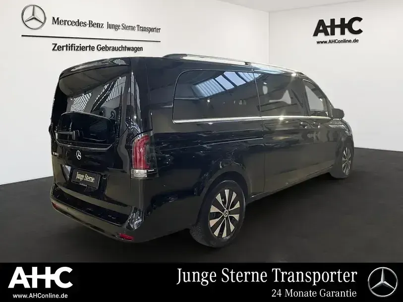 Gebraucht Mercedes V300 237 PS (174 kW) 2024 Schwarz Van / Kleinbus