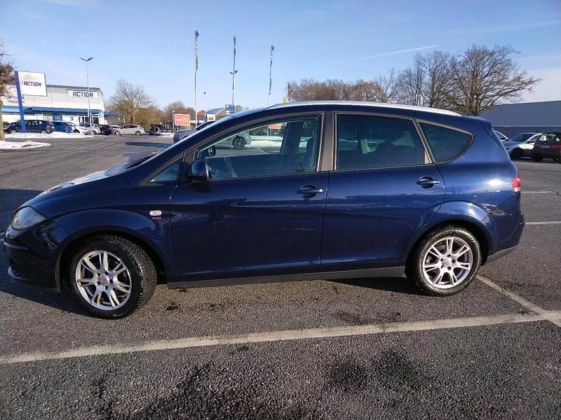 Gebraucht Seat Altea XL 140 PS (102 kW) 2012 Blau Van / Kleinbus