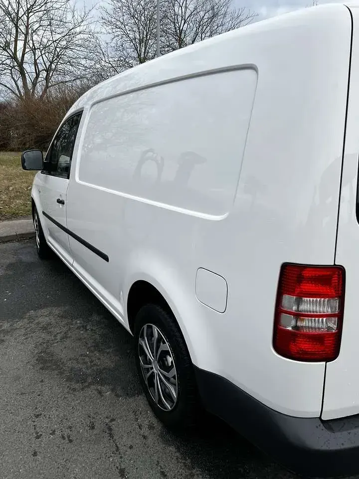 Gebraucht VW Caddy Maxi 102 PS (75 kW) 2010 Weiß Van / Kleinbus