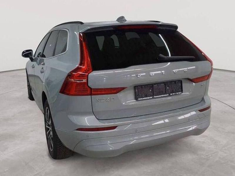 Usado Volvo XC60 Core 197 HP (144 kW) 2023 Cinzento SUV