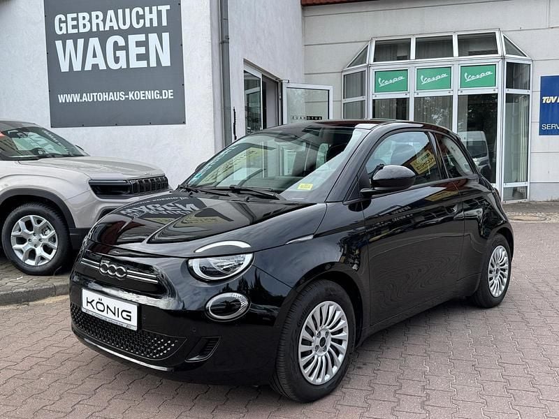 Schwarz Gebraucht 2023 Fiat 500e Kleinwagen | 23.997 € (Fairer Preis) - Bild 1/4