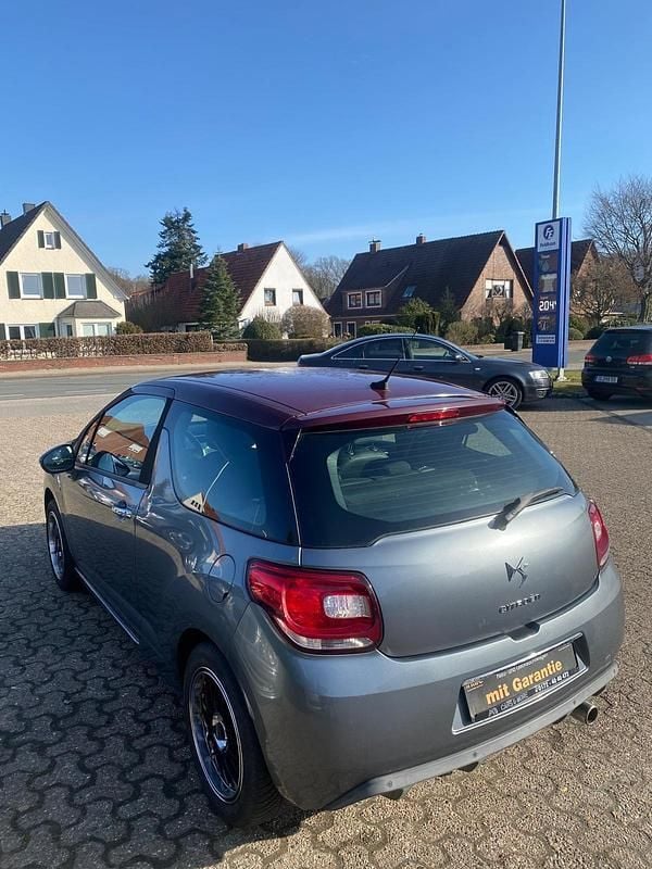 Gebraucht Citroën DS3 96 PS (70 kW) 2011 Grau Kleinwagen