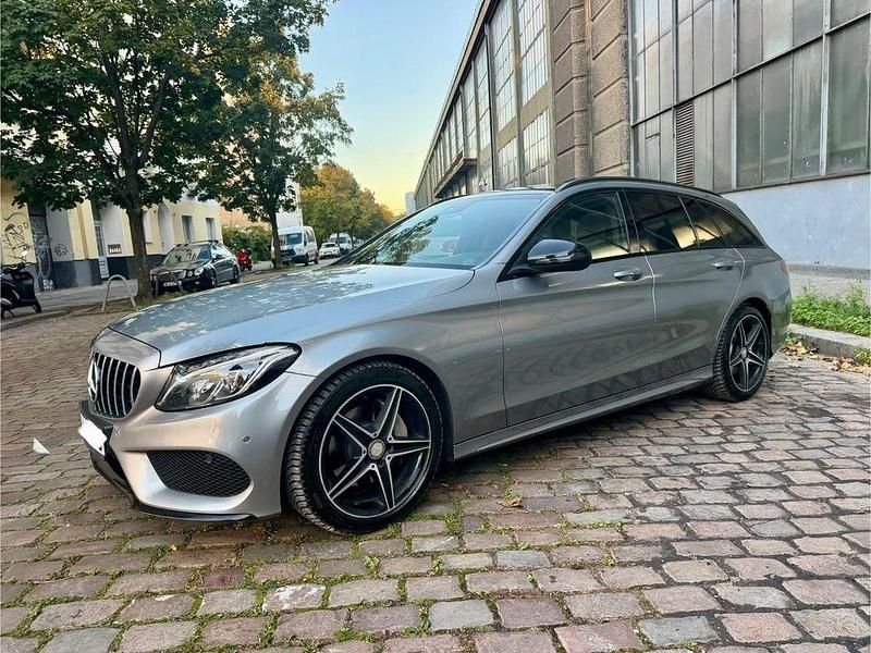 Grau Gebraucht 2016 Mercedes C200 AMG Kombi | 16.000 € (Etwas zu teuer) - Bild 1/4