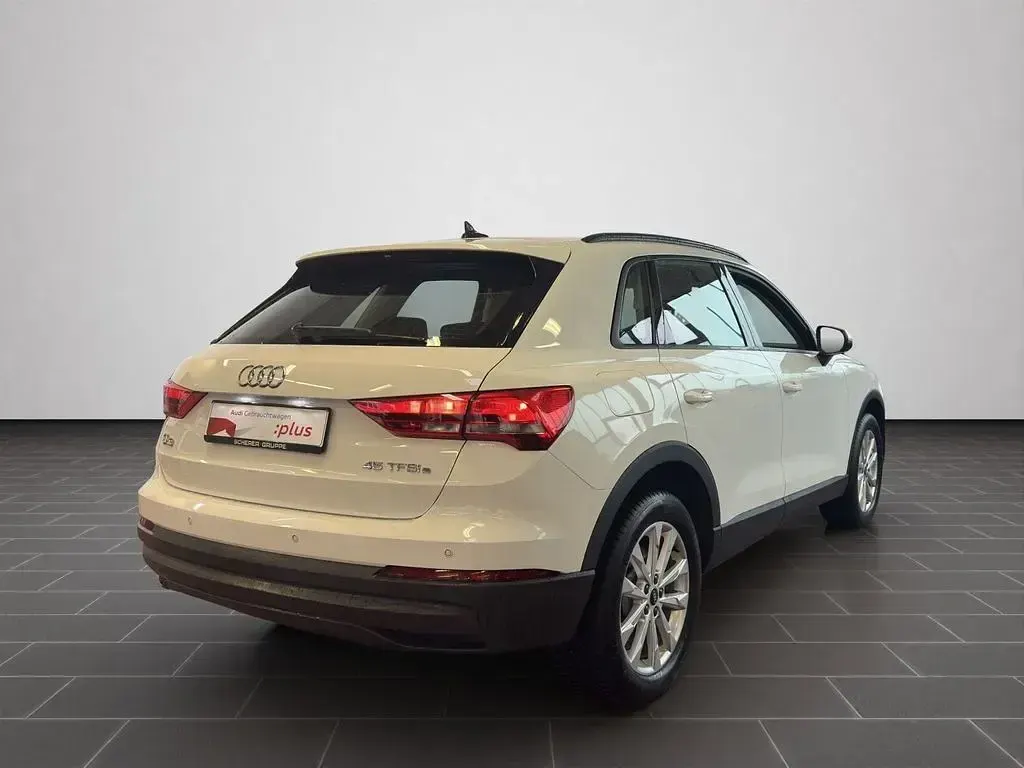 Gebraucht Audi Q3 Basis 245 PS (180 kW) 2022 Ibisweiß (metallic) SUV
