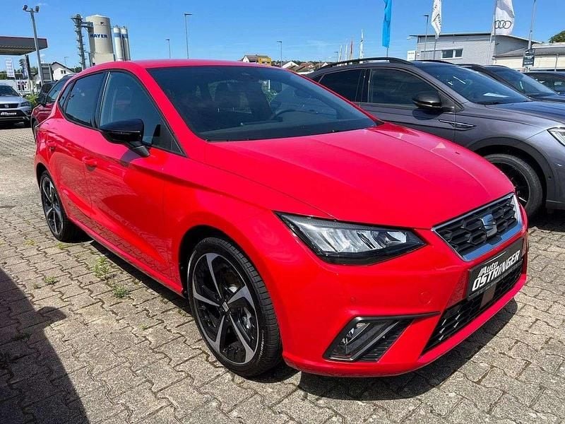 Pure rot Gebraucht 2023 Seat Ibiza CONNECT Kleinwagen | 23.490 € (Etwas zu teuer) - Bild 1/4