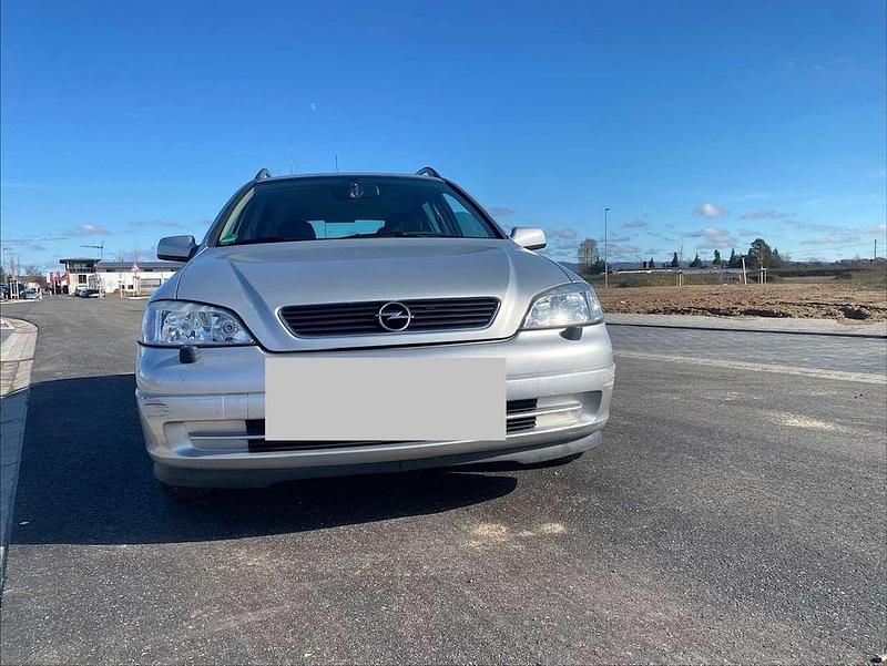 Gebraucht Opel Astra Basis 101 PS (74 kW) 1999 Silber Kombi