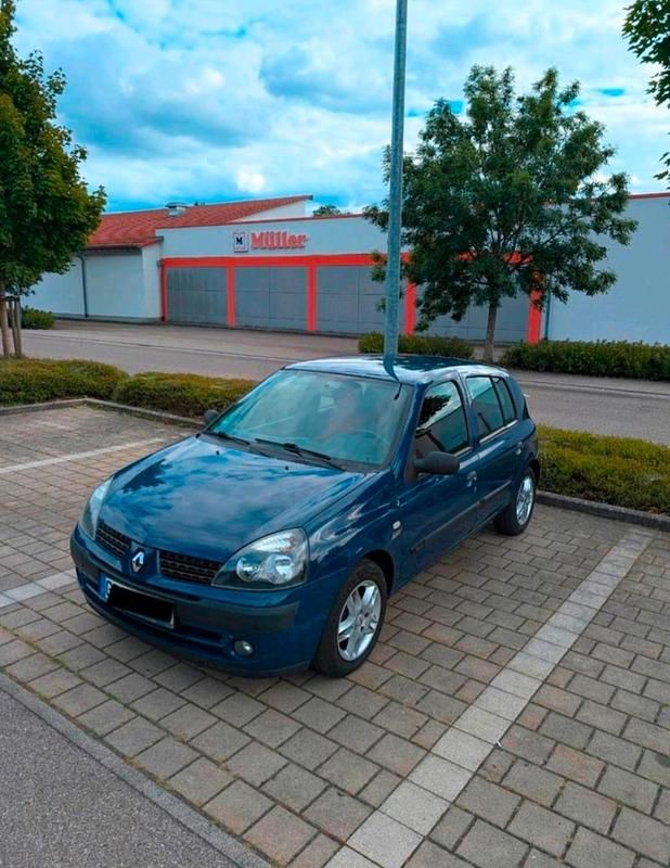 Blau Gebraucht 2003 Renault Clio II Kleinwagen | 850 € (Superpreis) - Bild 1/4