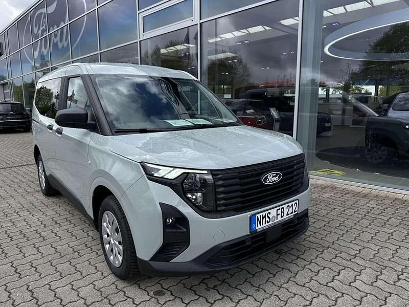 Hell grau metallic Gebraucht 2025 Ford Tourneo Courier Trend Van / Kleinbus | 24.980 € (Fairer Preis) - Bild 1/4