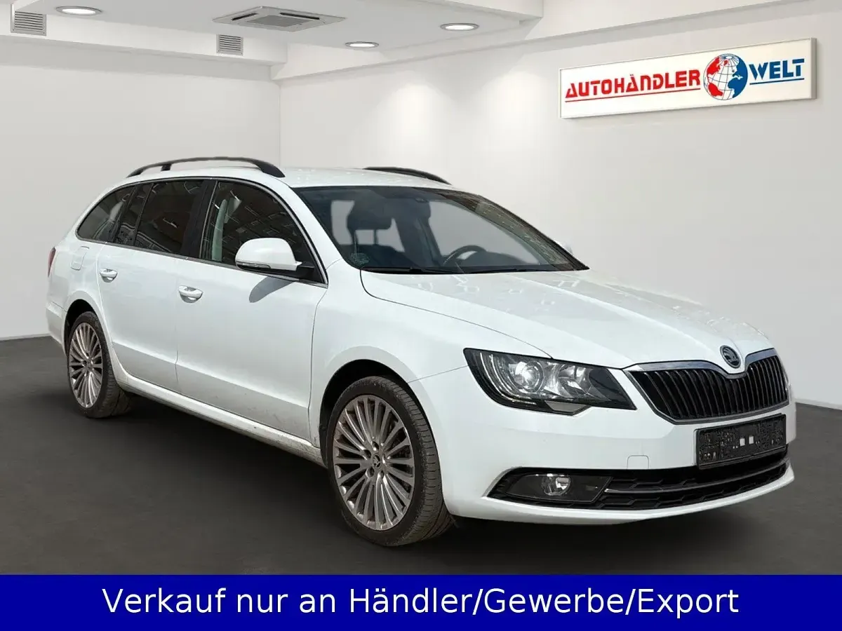 Używany Skoda Superb 140 KM (102 kW) 2015 Biały Kombi