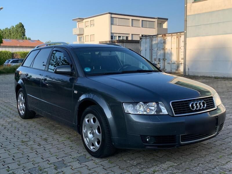 Grau Gebraucht 2005 Audi A4 Kombi | 1.700 € (Guter Preis) - Bild 1/4