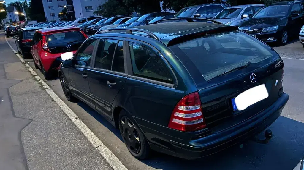 Gebraucht Mercedes C240 Elegance 170 PS (125 kW) 2004 Grün Kombi