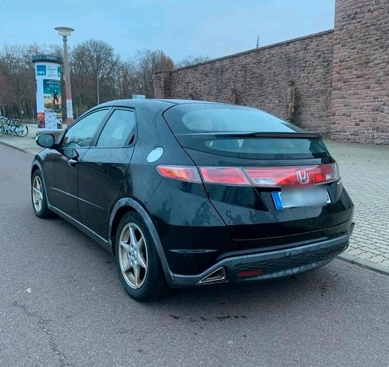 Gebraucht Honda Civic 140 PS (102 kW) 2008 Schwarz Limousine