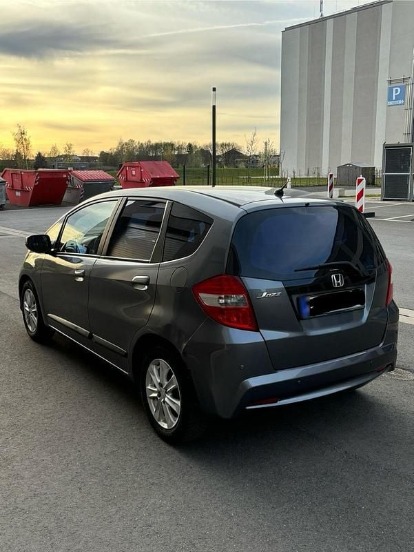 Gebraucht Honda Jazz 100 PS (73 kW) 2011 Grau Kleinwagen