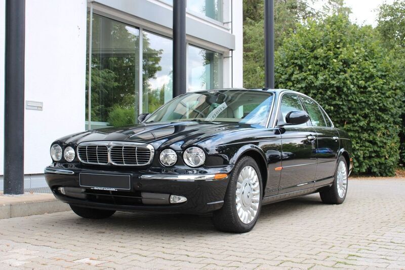 Schwarz Gebraucht 2004 Jaguar XJ Limousine | 24.900 € - Bild 1/4