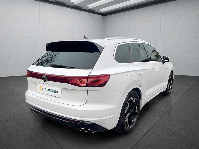 Gebraucht VW Touareg 231 PS (169 kW) 2025 Weiß SUV