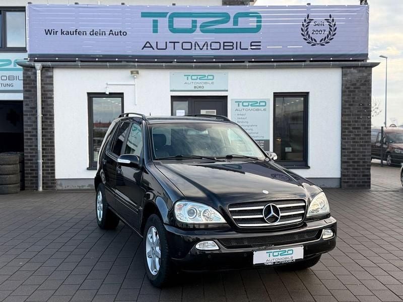 Schwarz Gebraucht 2004 Mercedes ML270 SUV | 3.900 € (Guter Preis) - Bild 1/4