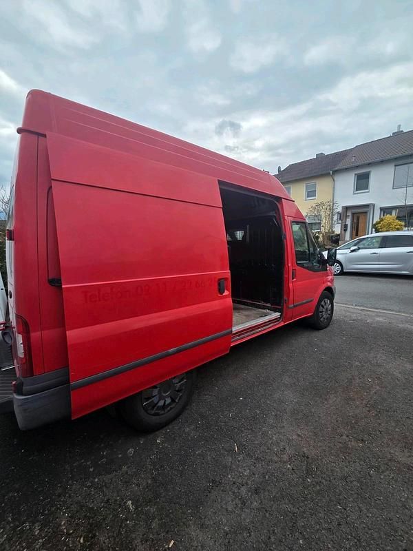 Gebraucht Ford Transit 140 PS (102 kW) 2012 Rot Van / Kleinbus