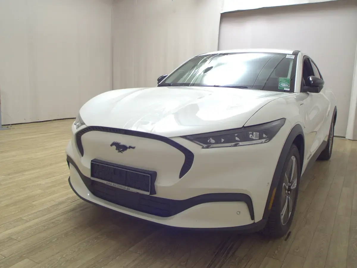 Używany Ford Mustang Mach-E 197 kW (269 KM) 2024 Biały SUV