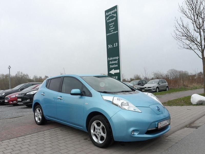 Gebraucht Nissan Leaf Acenta 80 kW (109 PS) 2016 Blau Kleinwagen