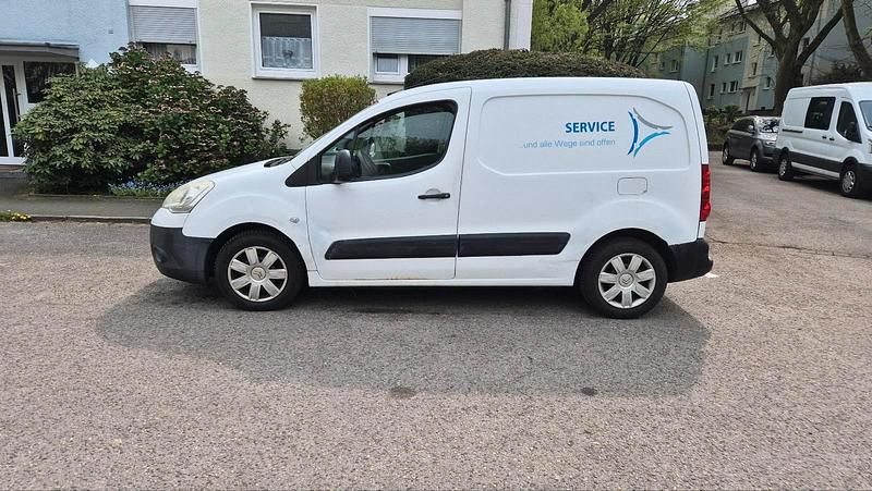 Gebraucht Citroën Berlingo 95 PS (69 kW) 2011 Weiß Van / Kleinbus