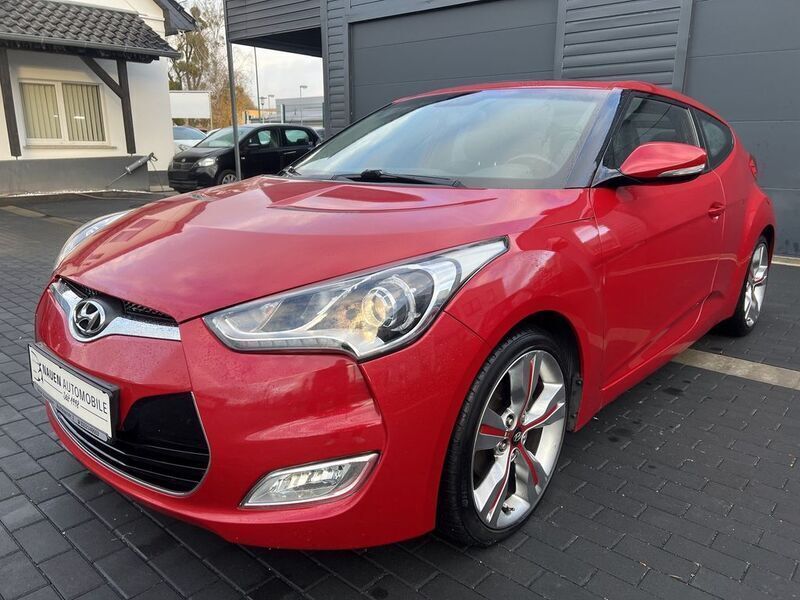 Rot Gebraucht 2012 Hyundai Veloster Premium Kleinwagen | 11.470 € (Etwas zu teuer) - Bild 1/4