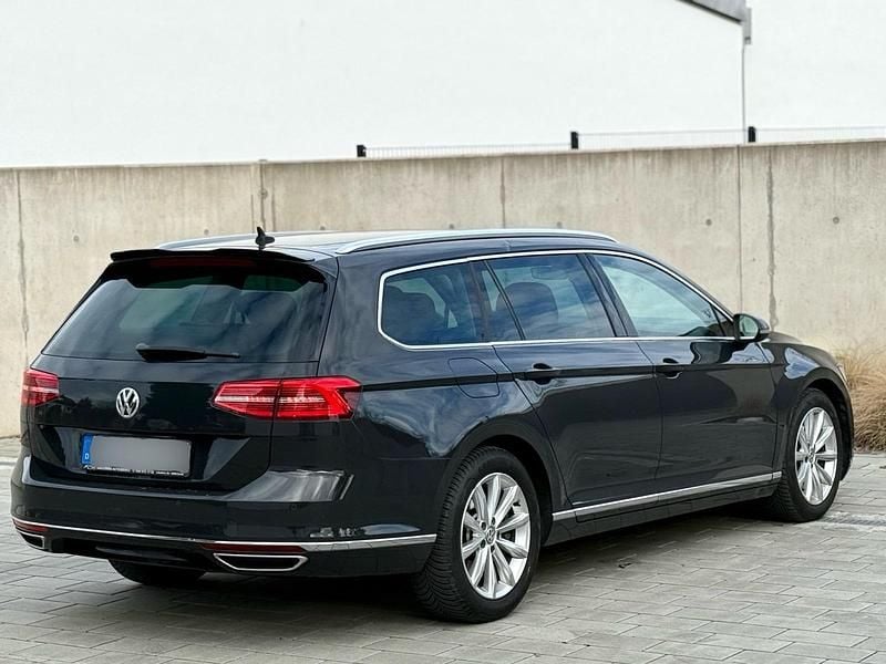 Gebraucht VW Passat Highline 239 PS (175 kW) 2015 Grau Kombi