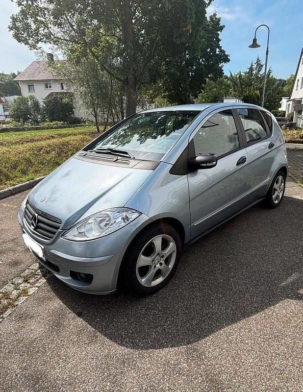 Blau Gebraucht 2006 Mercedes A150 Kleinwagen | 1.650 € (Superpreis) - Bild 1/4