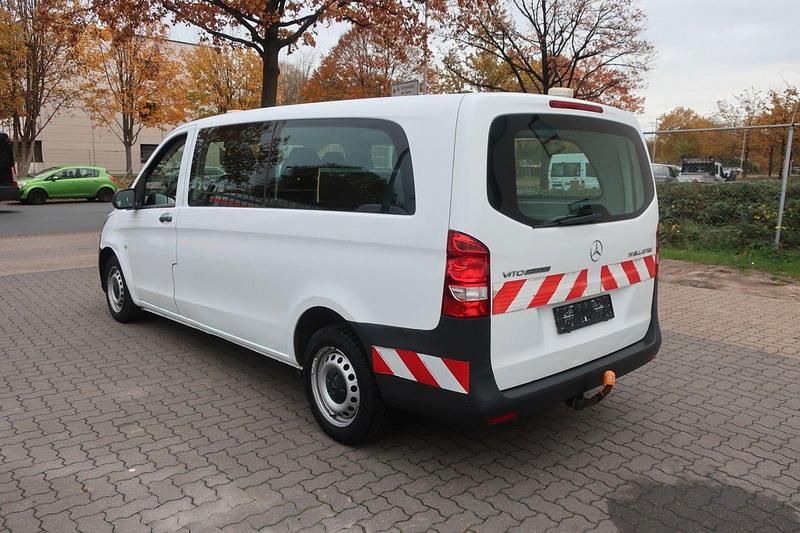 Gebraucht Mercedes Vito 114 PS (83 kW) 2016 Weiß Van