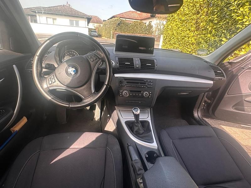 Gebraucht BMW 120 170 PS (125 kW) 2007 Grau Kleinwagen