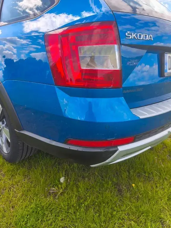 Używany Skoda Octavia 184 KM (135 kW) 2014 Niebieski Kombi