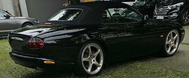 Gebraucht Jaguar XKR S 363 PS (266 kW) 2001 Schwarz Cabrio