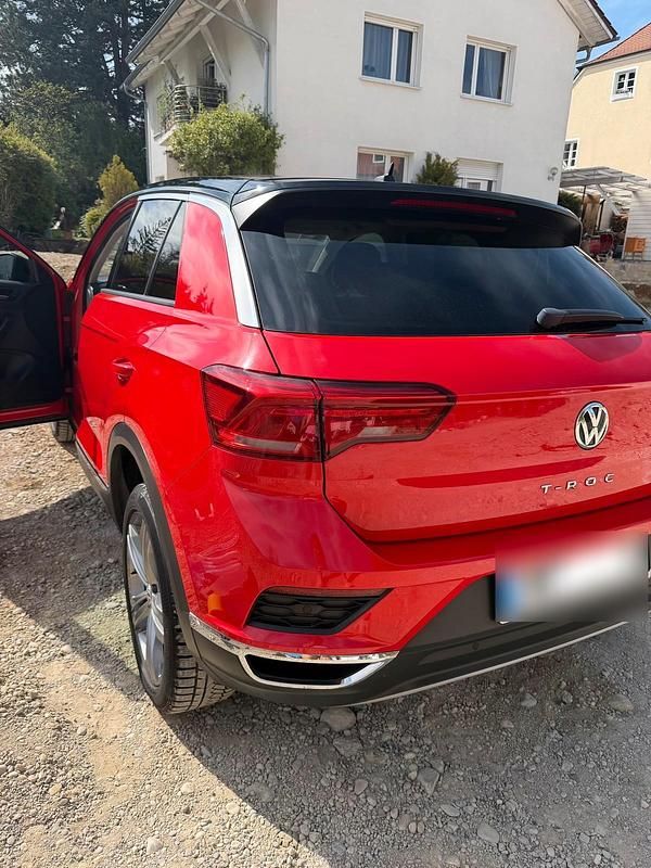Usata VW T-Roc 150 CV (110 kW) 2019 Rosso SUV