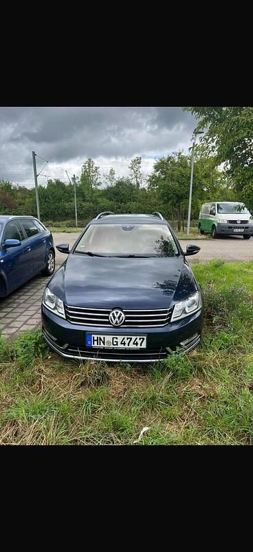 Gebraucht VW Passat Highline 170 PS (125 kW) 2012 Blau Kombi