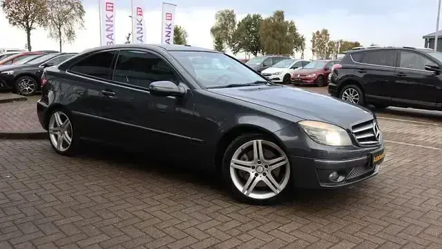 Gebraucht Mercedes CLC350 272 PS (200 kW) 2009 Grau Coupé