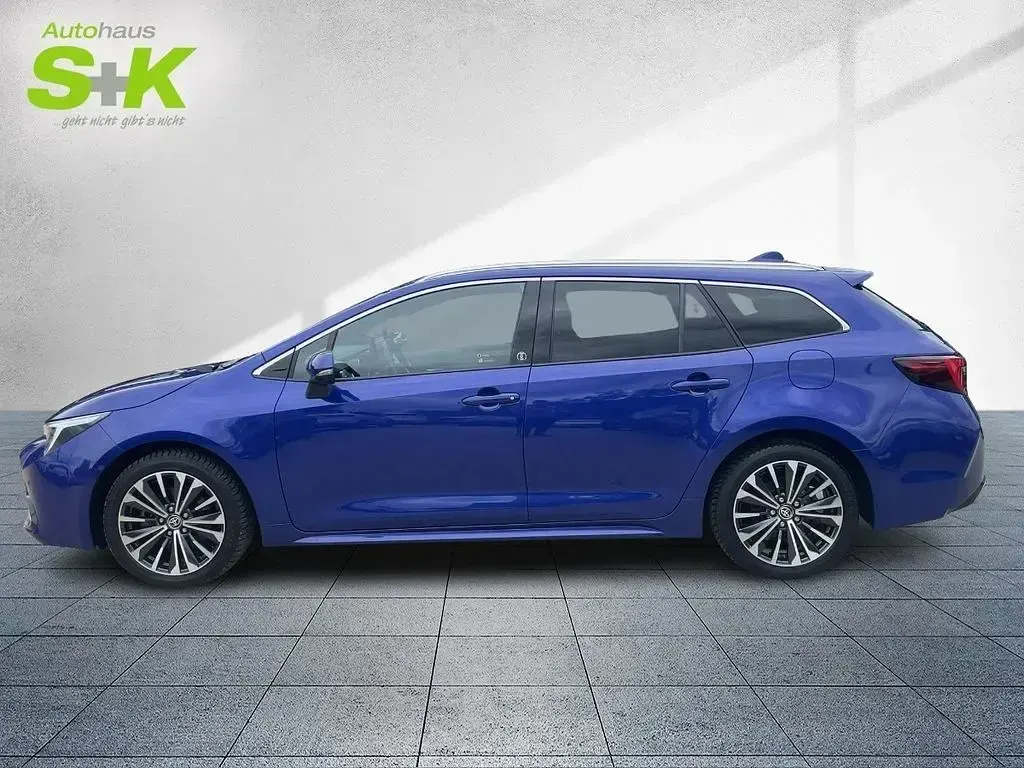 Gebraucht Toyota Corolla Team 196 PS (144 kW) 2023 Blau Limousine