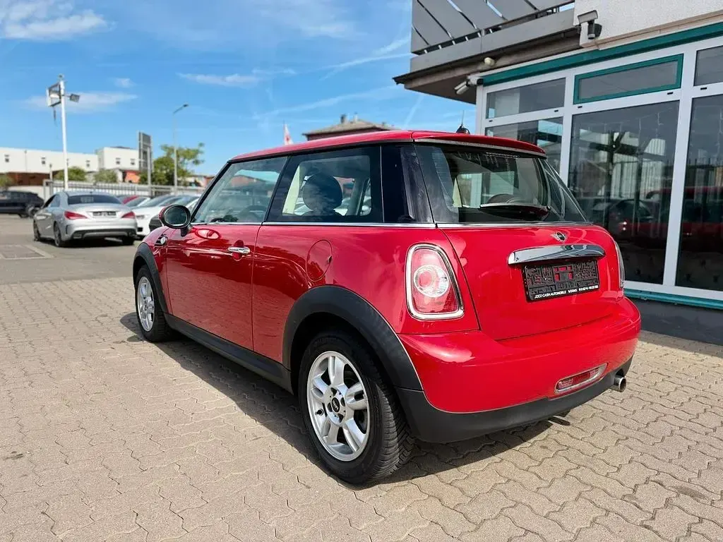 Käytetty Mini Cooper 122 HP (89 kW) 2012 Punainen Viistoperä