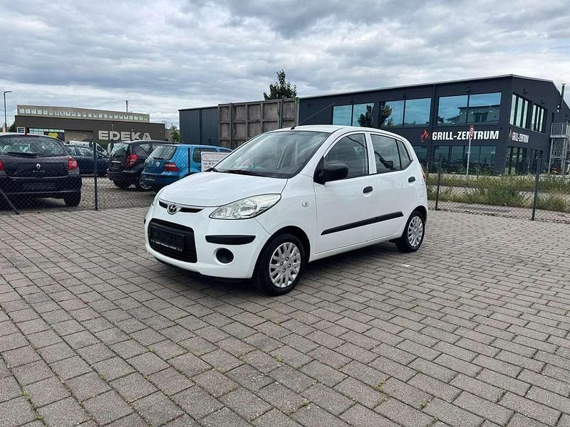 Crystal white Gebraucht 2011 Hyundai i10 Edition+ Kleinwagen | 1.999 € (Guter Preis) - Bild 1/4