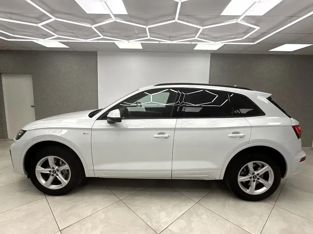 Gebraucht Audi Q5 S-Line 204 PS (150 kW) 2023 Gletscherweiß (metallic) SUV